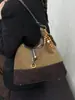 Bolsa de Axila Grande Capacidade Transfronteiriça para Mulheres 2025 Nova Bolsa Simples de Camurça Estilo Balde Bolsa de Ombro Tendência para o Dia a Dia