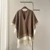 Chal de imitación de cachemir con bloques de color retro y borlas para mujer, moda de otoño e invierno, versátil, de alta gama, capa exterior cálida