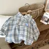 Camisas para meninos, nova coleção outono 2026, camisas de manga comprida para bebês meninos, tops estilosos para crianças, roupas infantis da moda para primavera e outono