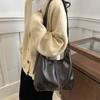 Bolsa Tote Texturizada de Grande Capacidade 2024 Nova Moda de Comércio Exterior Bolsa de Ombro All-match Bolsa Feminina Retro Comutadora Bolsa de Axila