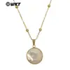 Wt-Jn348 Colgante Redondo Brillante Reflectante de Concha Blanca Natural Cuentas Pequeñas Doradas Cadena de Extensión de 2 Pulgadas 18+ Collar