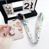 Fu Shan Mochila Gatito Camarón Frito Gatito Set de Tarjetas de Campus Cuerda Larga Tarjeta de Pecho Tarjeta Antiperdida Tarjeta de Comida Tarjeta de Trabajo de Metro Colgante del Cuello