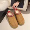 Chinelos de algodão inverno sola grossa antiderrapante 2026 sapatos de algodão botas de algodão botas de neve femininas pantufas fechadas com forro de pelúcia estilo étnico