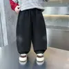 Jeans de Mezclilla para Niños de Primavera y Otoño, Estilo Coreano, Pantalones Curvos Elegantes de Corte Holgado para Niños, Pantalones de Color Sólido de Moda para Niños Pequeños, Comercio Exterior