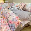 2026 Nuevo Juego de Cama de Cuatro Piezas 100% Algodón Cepillado con Impresión Digital Juego de Cama Clase A Estilo Otoño/Invierno