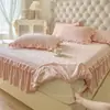 Cubrecama Acolchado de Encaje de Terciopelo de Leche Falda de Cama Dos en Uno Otoño Invierno Terciopelo de Coral Pieza Única Juego de Cubrecama Cálido Nuevo Estilo 2025