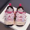 Zapatos versátiles para niñas para primavera y otoño 2026, nuevos zapatos deportivos infantiles, tenis Kuromi de suela blanda, modernos para niños mayores