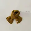 Bufanda Infantil Estilo Otoño e Invierno Color Sólido Etiqueta Pequeña Bufanda de Punto a la Moda Tendencia para Viaje de Bebé Cubrecuellos Cálido Invierno