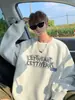 Sudadera versátil de manga larga estilo Hong Kong para hombre, capa base holgada, top de otoño de cuello redondo moderno, prenda de abrigo para hombre