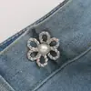 Ferramenta Mágica para Apertar a Cintura Sem Costura para Jeans, Saias e Calças; Fivela Ajustável para Alterar o Tamanho da Cintura; Botão de Aperto Invisível; Não precisa de costura, não precisa de pregos