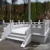 Barandillas Personalizadas para Plataforma de Izamiento de Banderas, Esculturas de Piedra Mármol Blanco, Instalación de Cercas y Esculturas para Unidades Corporativas y Plazas de Campus, Fabricante