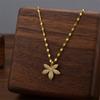Collar de acero de titanio con hoja de arce fresca y linda para mujer, ins de moda, versátil, elegante, exquisito, con diamantes completos súper brillantes, cadena para clavícula