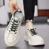 Zapatos para hombre 2026 nuevos de verano transpirables finos zapatillas de malla zapatos casuales zapatos deportivos versátiles slip-on zapatos para hombre