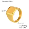 Roda gigante praça anel liso de aço titânio Europa e Estados Unidos anel simples revestimento PVD ouro 18K masculino e feminino em estoque