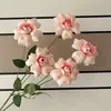 Flores de rosa artificiales de nuevo estilo, tipo flip-flap con borde rizado, para decoración de habitaciones de boda, arreglos de lugares de boda, paisajismo de centros comerciales y decoraciones de escaparates