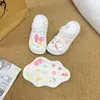 Nuevos Accesorios para Zuecos de Dibujos Animados de Bolitas, Gato Kt, Lazo, Encantos Desmontables Lindos para Zapatos DIY