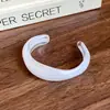 Pulseras Populares Transfronterizas Europeas y Americanas, Pulseras Anchas de Ola Irregular Manchadas de Acrílico, Pulseras de Nicho de Alta Gama para Mujer