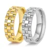 Anel Quadrado de Aço Titânio com Zircônia Quadrada Estilo Neutro para Homens e Mulheres Nicho Comutador Joia 18K Personalidade Usar Joias Combinando
