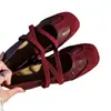 Zapatos de tacón de tira cruzada nuevos, boca poco profunda, con tira de hebilla, estilo ballet rojo 2026, con modernos zapatos Mary Jane para la noche, otoño invierno