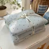 Conjunto de quatro peças 100% algodão ultrassuave Classe A, lençol e fronha de algodão puro frescos e fofos estilo ins, conjunto de três peças com elástico para dormitório estudantil