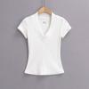Camiseta básica de color sólido con cuello en V profundo y hombro de manga corta para mujer 2025 Verano Nuevo Chica Caliente Corta Ajustada Adelgazante Top