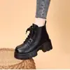 Botines cortos de peluche con punta redonda para mujer, nuevo estilo otoño e invierno 2026, modernos, que aumentan la altura, retro británico, botines cortos adelgazantes