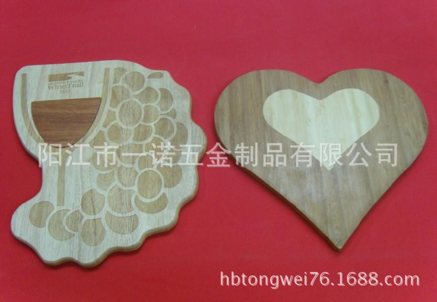 菜板S1033126尺寸心形27.5X28.5X1.5cm,