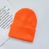 Gorro de otoño e invierno placa ligera color sólido lana mujer moda coreana cálido protección para orejas gorro tejido gorro de esquí venta al por mayor de fábrica