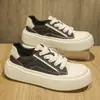 Zapatos de lona para hombre, nueva moda de otoño, zapatos casuales de suela gruesa, zapatillas ligeras y transpirables versátiles de moda, zapatos de moda de suela gruesa para hombre