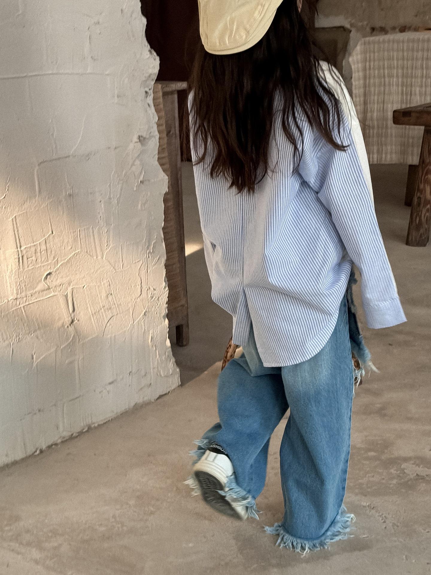 FB984B7A-DEA6-4054-A787-C5EFB8