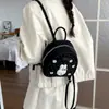 Mochila de Moda de Verano 2026 con Bordado de Conejo Lindo de Dibujos Animados, de Alto Valor, Simple y Versátil