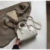 Bolso Pequeño de Alta Gama para Mujer 2025 Nuevo Primavera y Verano Versátil Bolso de Hombro Cruzado Estilo Caliente Súper Popular Bolso Cuadrado Pequeño de Mano