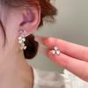 Aretes de flor de perla de circonita Corea del Sur Dongdaemun aretes simples elegantes joyería de alto sentido moda aretes para combinar con todo