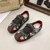 Zapatos casuales deportivos versátiles 2026 color-blocking otoño mujer hebilla retro zapatos de entrenamiento alemanes suela gruesa cómodos zapatos de mujer modelo nuevo