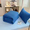 Juego de ropa de cama de cuatro piezas estilo Ins con rayas simples y gasa abullonada para dormitorios estudiantiles, incluye sábana bajera, funda de edredón y sábana de cama, disponible al por mayor