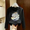 Camiseta Infantil de Algodão Puro com Gola Redonda e Manga Longa para Primavera e Outono, Solta e Estilosa para Meninos Mais Velhos, Top Versátil com Estampa de Desenho Animado