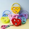 Monedero de silicona con forma de cueva cuadrada para niños, bolso cruzado para caminar, divertido y bonito bolso de silicona para cambio.