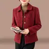 Colección transfronteriza otoño e invierno 2026: Nueva prenda exterior adelgazante, moderna y casual para mujeres de mediana edad, disponible en tallas grandes, con un aspecto juvenil y un estilo chino versátil y moderno