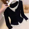 Camisa feminina elegante estilo francês, novo design outono 2026, emenda de renda, falso duas peças, top versátil e moderno