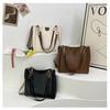 Bolso de Gran Capacidad Bolso Tote de Moda para Mujer Otoño 2024 Nuevo Bolso General Color Sólido Estilo Occidental Combinable Bolso de Hombro Único