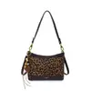 Bolsa de Axila de Gamuza Nueva Otoño/Invierno 2026 Bolso Dumpling de Alta Gama para Viajes Diarios Bolso Cruzado Bolso Cruzado de Hombro Único para Mujer