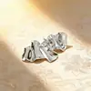 Broche Geométrico Estilo Minimalista Europeo y Americano, Diseño Único Plegado, Elegante Accesorio para Traje, Pin de Aleación de Lujo de Gama Alta