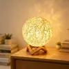 Luminária de bola de rattan criativa transfronteiriça, projeção do céu estrelado luz da lua, decoração de cabeceira nórdica, luminária de mesa USB, luz noturna LED portátil