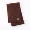 Bufanda Clásica Estilo Coreano~ Versátil Logo Bordado Tejida Cálida Larga 25 Modelo Nuevo Bufanda Roja para Reunión Anual Estilo Largo