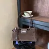 Bolso de Hombro Retro Transfronterizo para Viajes Cotidianos, Bolso Tote para Mujer, Nuevo Otoño 2026, Super Caliente, Lujo Ligero, Nicho, Gama Alta, Estilo Coreano