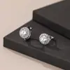 Brincos de Prata Esterlina S925 Flor Zircônia Totalmente Cravejados de Diamante para Mulheres Argolas Simples Acessórios de Luxo Brincos de Alta Qualidade Brincos Versáteis da Moda