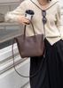 Bolso de Mujer de Cuero Genuino Estilo Nuevo 2024 Bolso Simple Artístico Retro Bolso Cubo de Yeso Bolso de Hombro Cruzado para Mujer Combinable con Todo