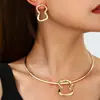 Collar Cruzado Transfronterizo Europeo y Americano con Colgante Metálico de Figura de Ocho para Mujer Diseño Irregular Pesado Conjunto de Collares para Clavícula