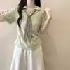 2026 Verão Novo Estilo Tamanho Plus Size Feminino Design Estilo Coreano Gola Laço Punho na Cintura Curva Manga Curta Camiseta Top