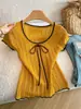 Camisa de Manga Corta de Color Contrastante Estilo Coreano para Mujer Verano 2026 Top Corto de Punto con Diseño de Corbata de Lazo y Corte Hueco en Color Albaricoque